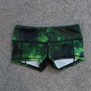Mutant Fleo Shorts